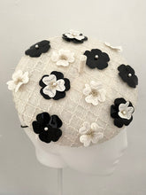 Load image into Gallery viewer, Patent posie