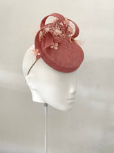 Load image into Gallery viewer, Petal