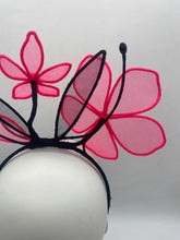 Load image into Gallery viewer, In full bloom