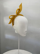 Load image into Gallery viewer, Bow me over - yellow