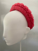 Load image into Gallery viewer, Stand out in the crown - warm pink