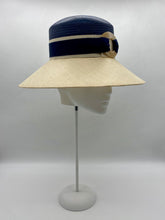 Load image into Gallery viewer, Riviera