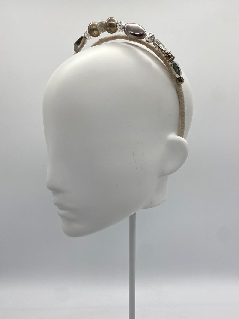 Beaded lady - silver