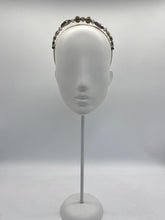 Load image into Gallery viewer, Beaded lady - silver