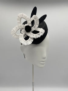 Raffia bloom